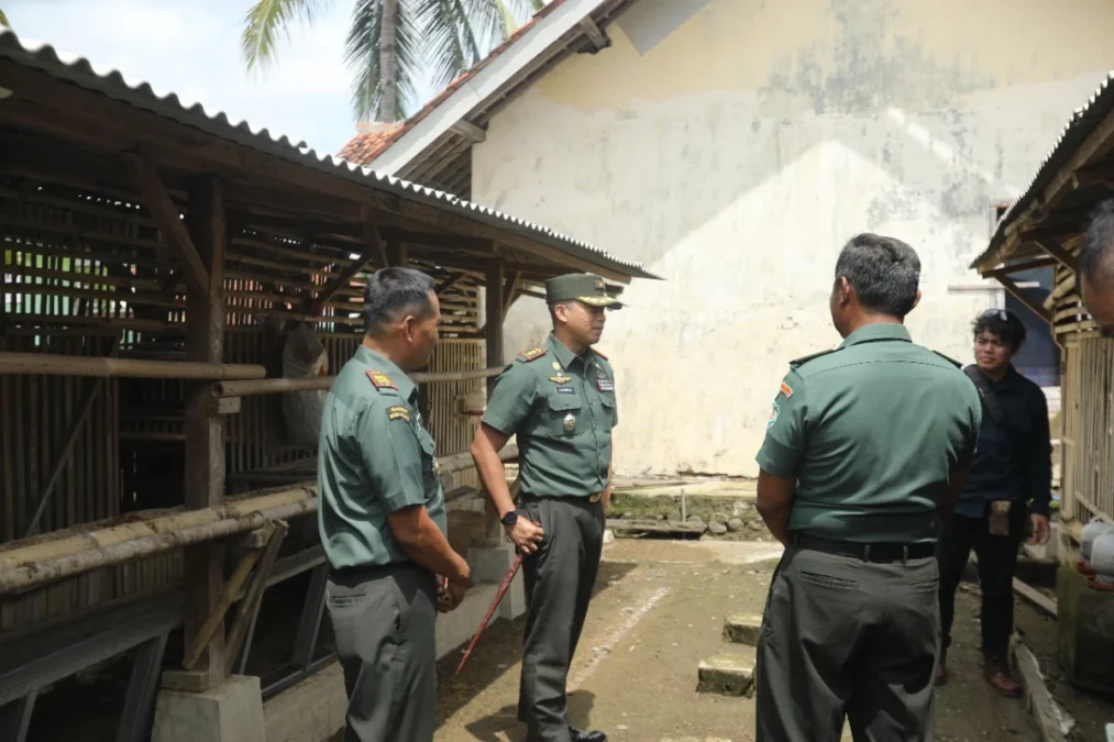 Perdana, Dandim Kuningan Sambangi Koramil di Perbatasan Jabar-Jateng