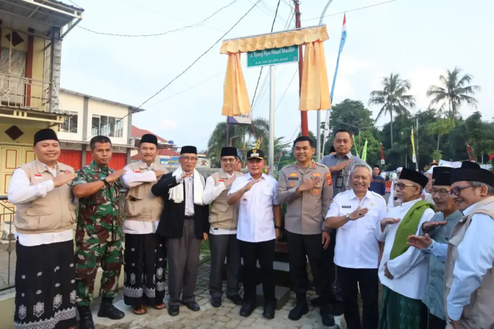 Jalan Eyang Kyiai Hasan Maulani