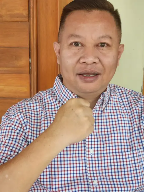 LSM Frontal kenaikan tarif air bersih.