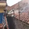 Kebakaran rumdin hakim pn kuningan.