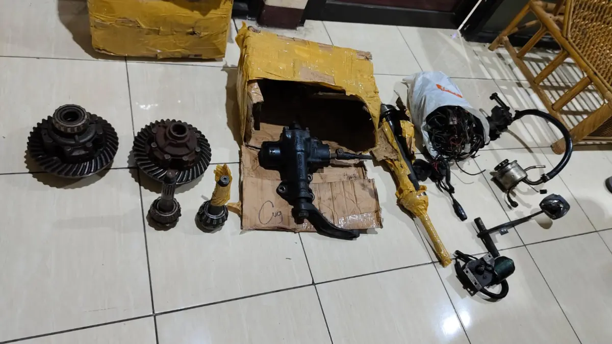 Pencurian suku cadang mobil