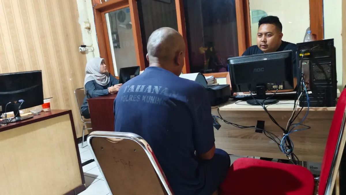 Pencabulan anak tiri.