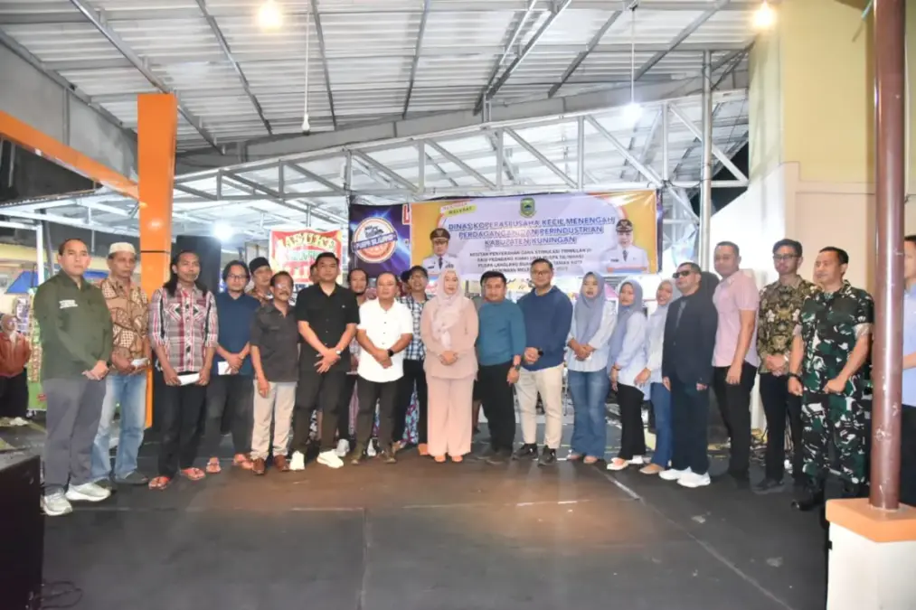 PKL Puspa Siliwangi terima bantuan stimulan.