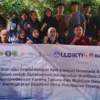 Tim Kosabangsa UNU Cirebon dan IPB Terapkan Teknologi Tepat Guna untuk Dongkrak Ekonomi Desa Pakapasan Girang Teknologi tepat guna untuk dongkrak ekonomi masyarakat.