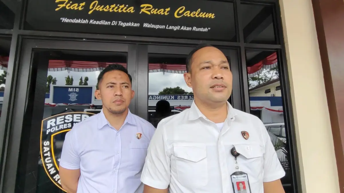 Sewa Mobil Tak Dikembalikan, Warga Singkup Pasawahan Ini Akhirnya Ditahan Polisi Polisi amankan tersangka penggelapan mobil rental.