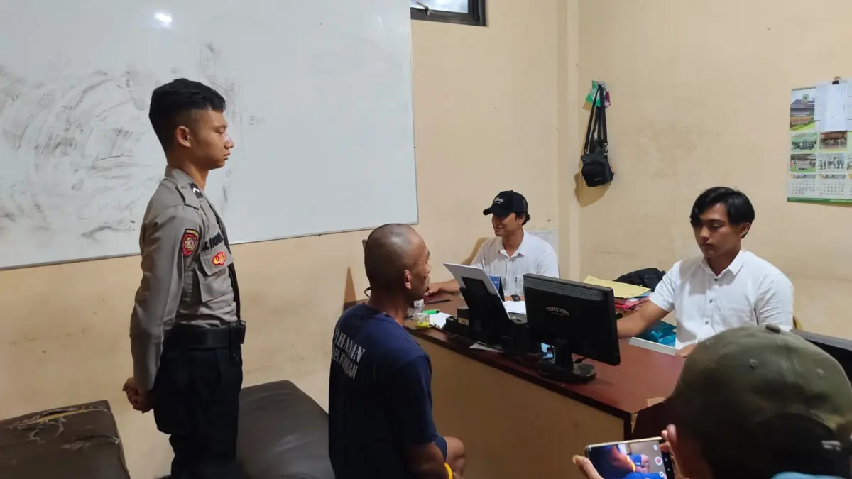 Embat Motor Warga, Pencuri Asal Bekasi Ini Tak Berkutik saat Ditangkap Resmob Polres Kuningan Pelaku curanmor dibekuk polisi
