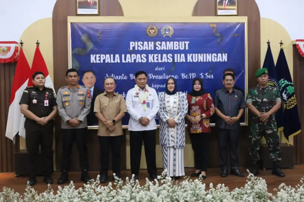 Bupati Dian Rachmat Yanuar hadiri sertijab kepala lapas kuningan