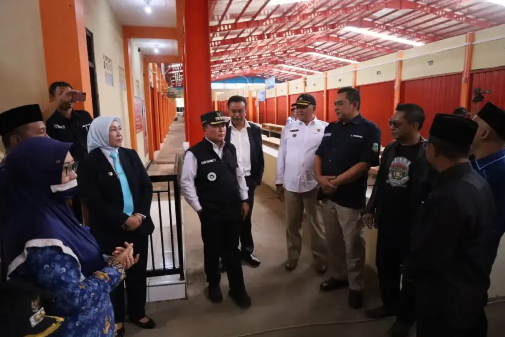 Pasar Ciputat diresmikan Bupati Kuningan.