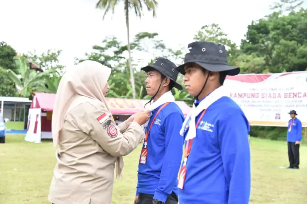 Dua Desa di Kuningan Selatan Ditetapkan sebagai Kampung Siaga Bencana, Wabup Tuti Pimpin Apel dan Simulasi Desa siaga bencana di kabupaten Kuningan