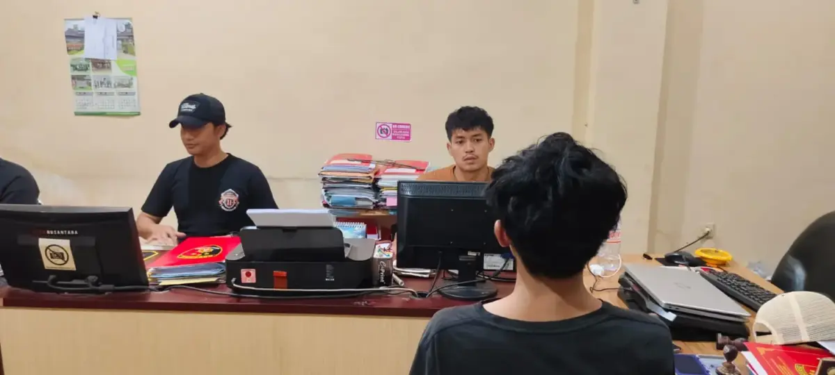 Tersangka penganiaya dibekuk polisi.