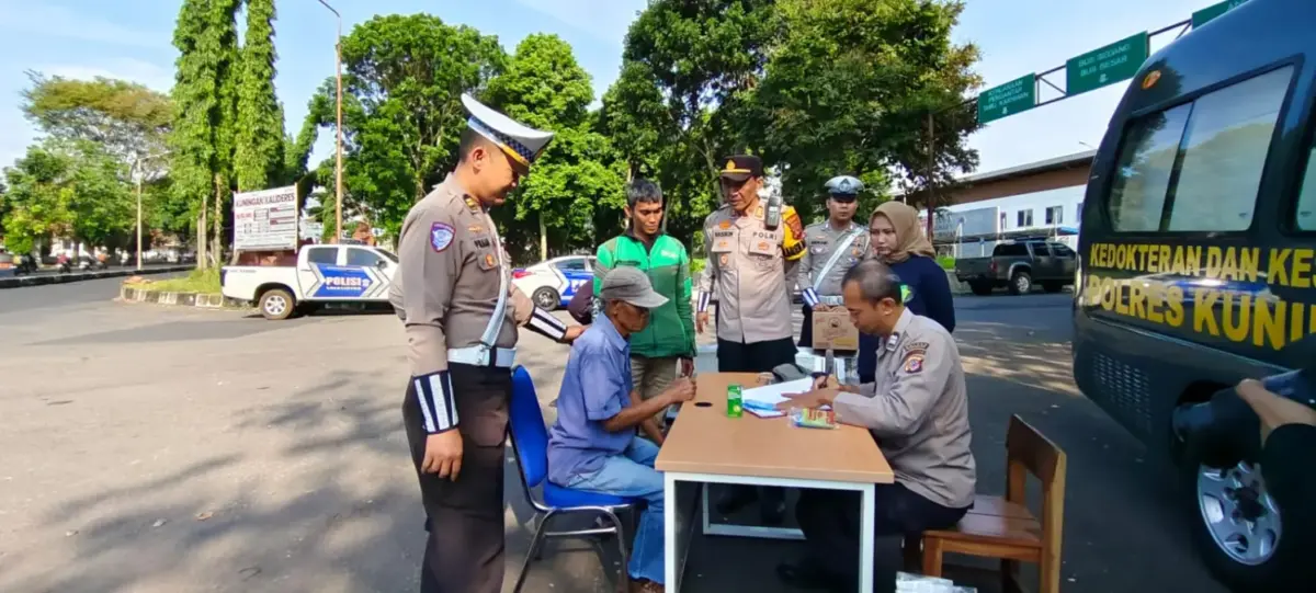 Polres Kuningan Operasi Zebra Lodaya 2025