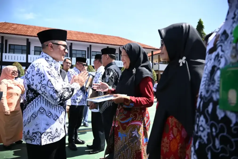 Hari guru nasional tingkat Kabupaten Kuningan.