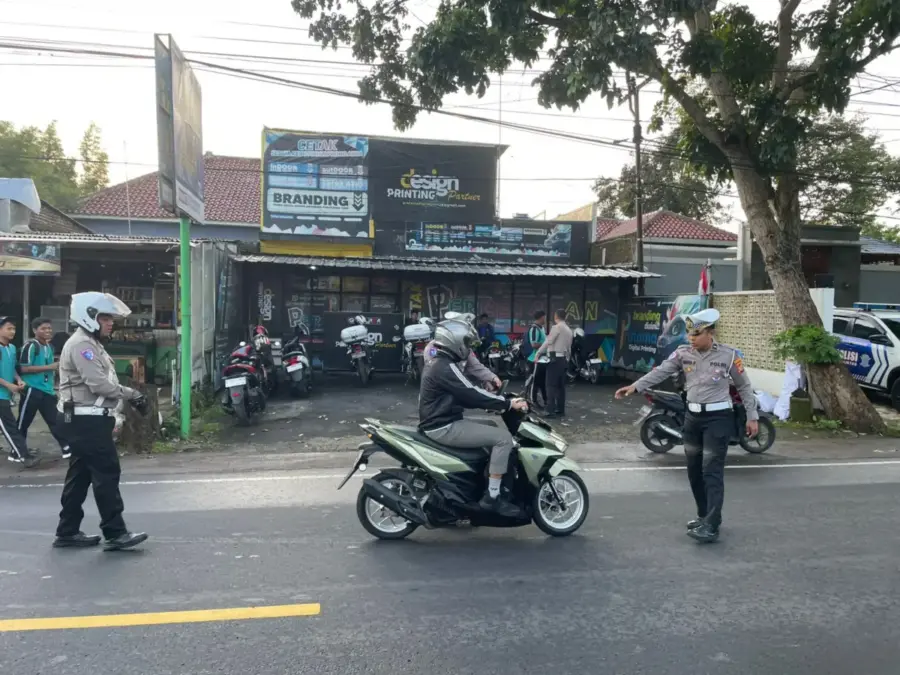 Operasi keselamatan satlantas Polres Kuningan.